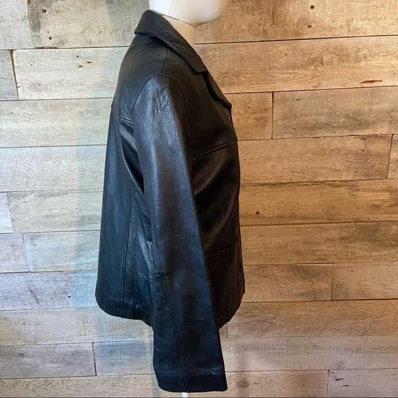 Jones New‎ York women’s black leather jacket in  size medium - Picture 4 of 10